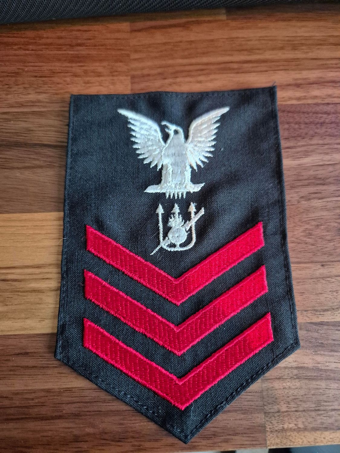 US Navy WW2 Seaman Gunner Technician Badge
