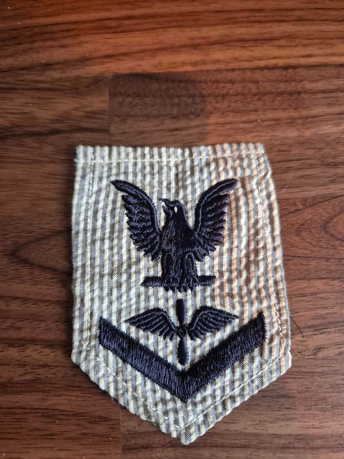 WW2 US Navy Rate Aviation Machinist Mate 3rd Class Seersucker Badge