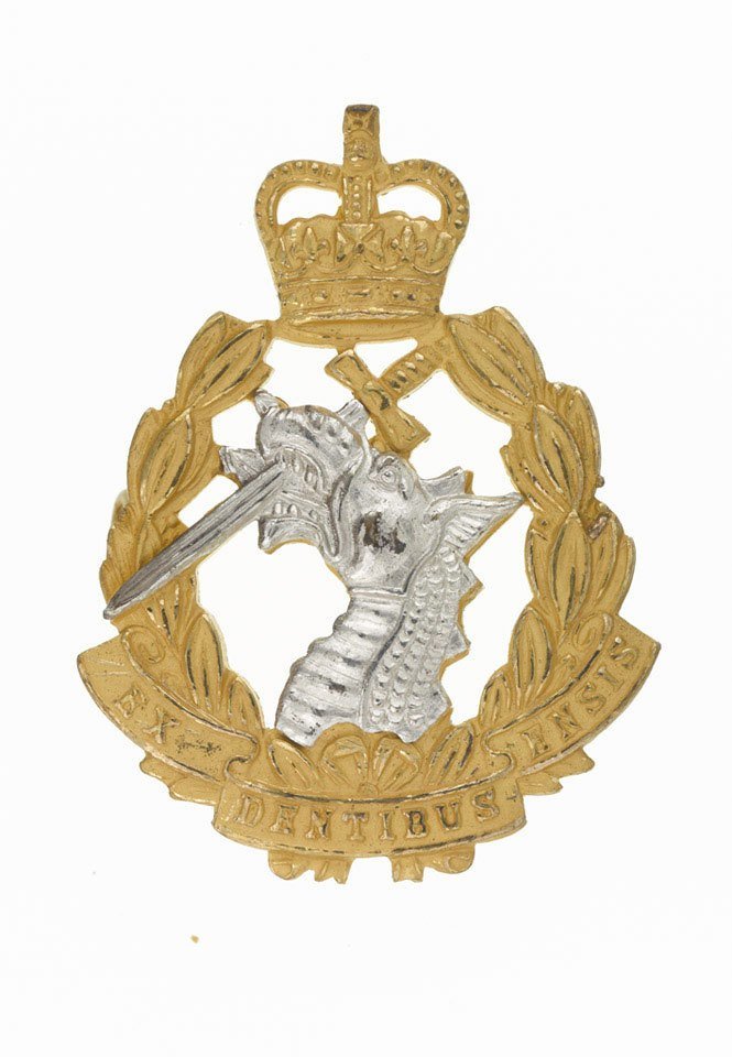 British Army Cap Bagde - Royal Army Dental Corp
