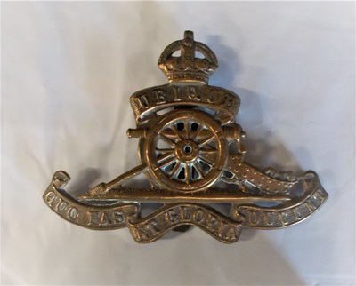 Vintage British Army Brass Royal Artillery Cap Badge