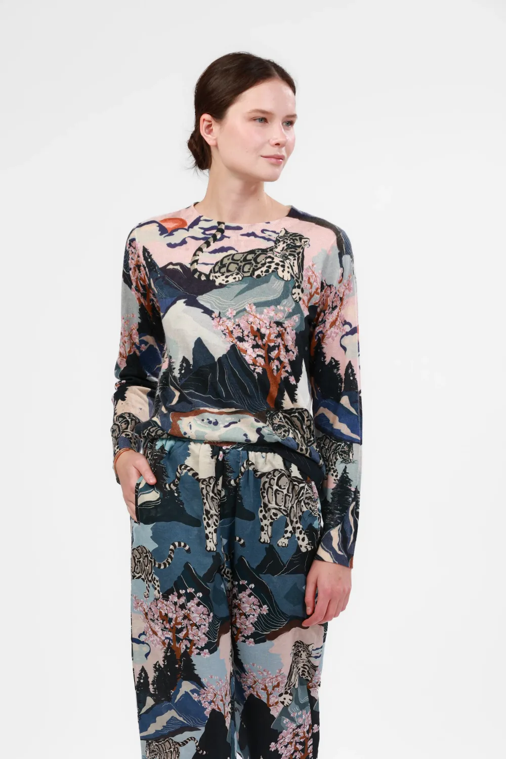 Las Surenas Cashmere Sweater