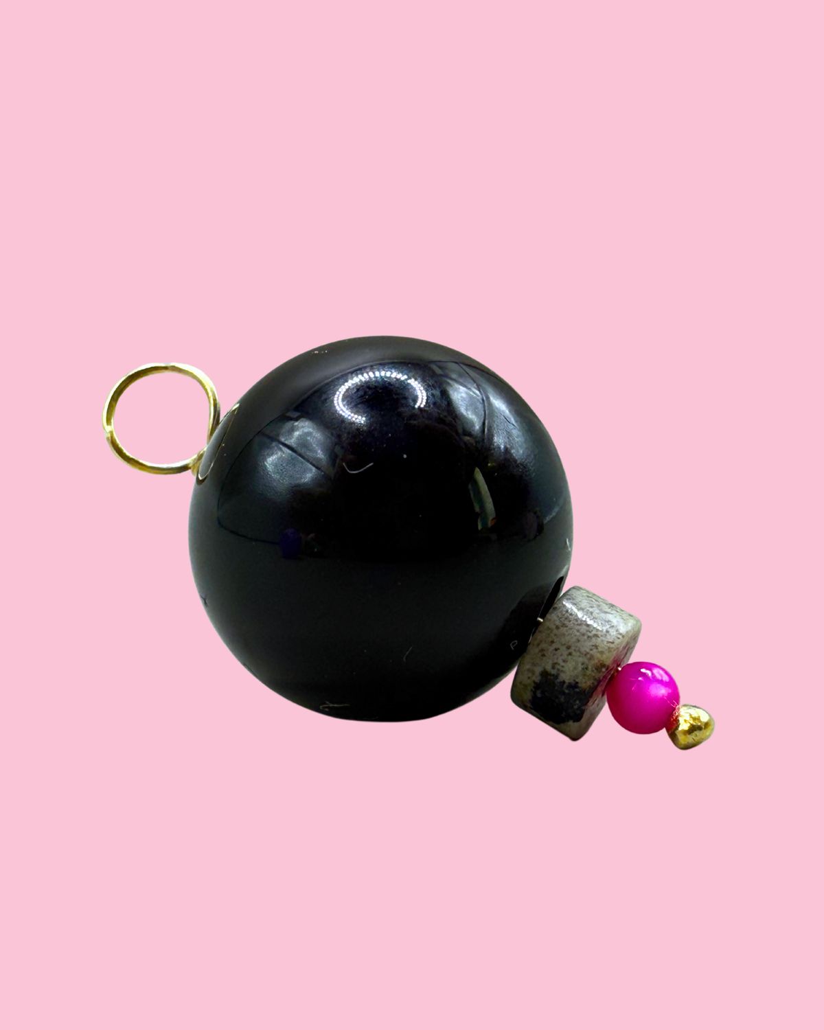 black balloon