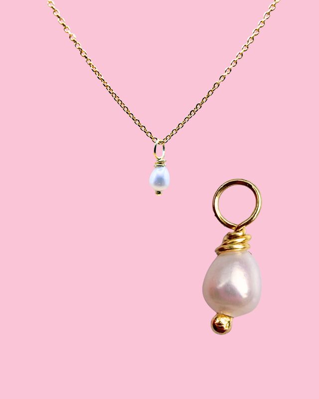 charms me pearl