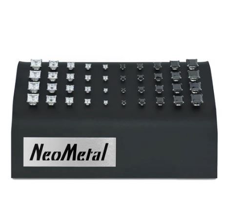 Neometal Black Princess Cut Prong-Set