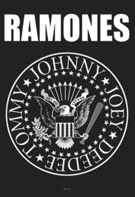 HFL1004 Ramones Logo Flag