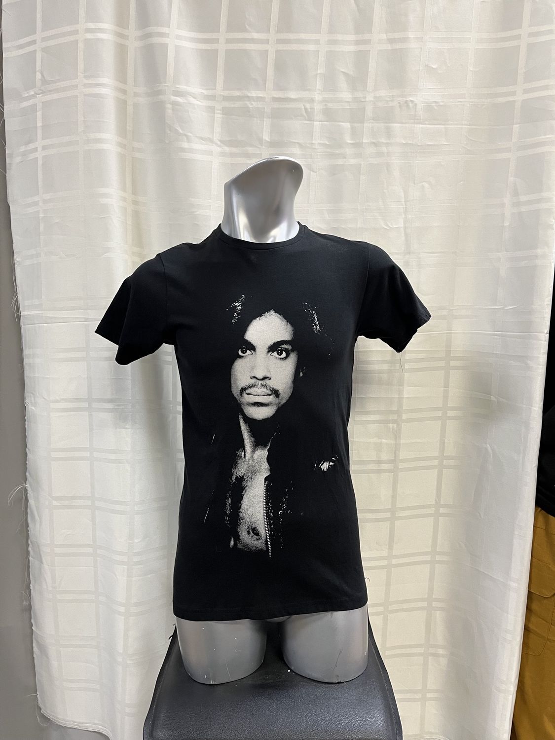 Prince – RP, Style: Black And White, Size: Small