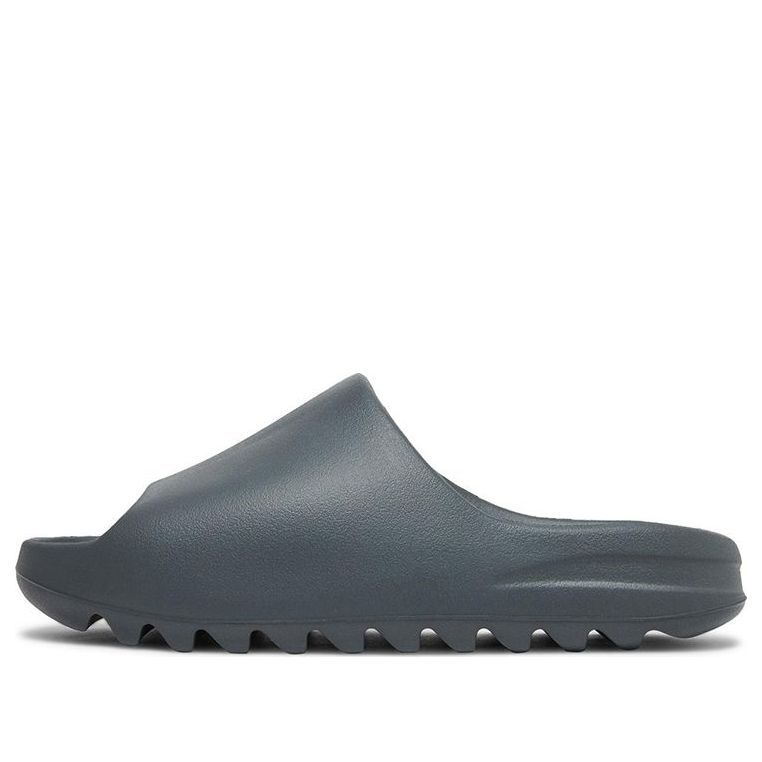 Yeezy Slide sneaker