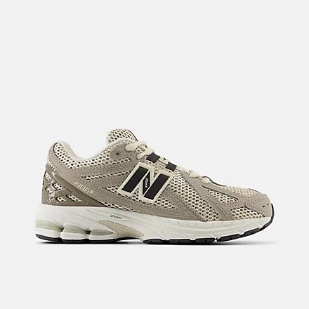 1906R Retro sneakers