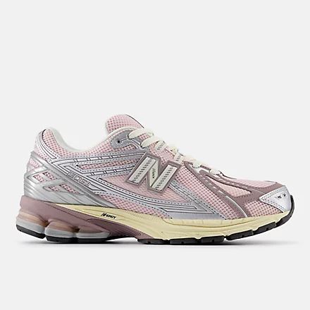 1906R Retro sneakers women&#39;s