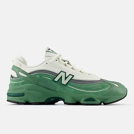 1000 Series Sneakers