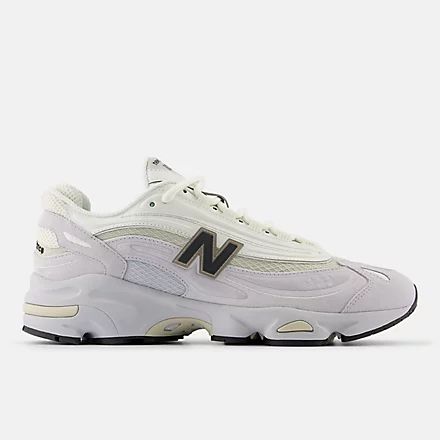 1000 Series Sneakers
