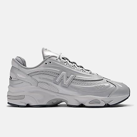 1000 Series Sneakers