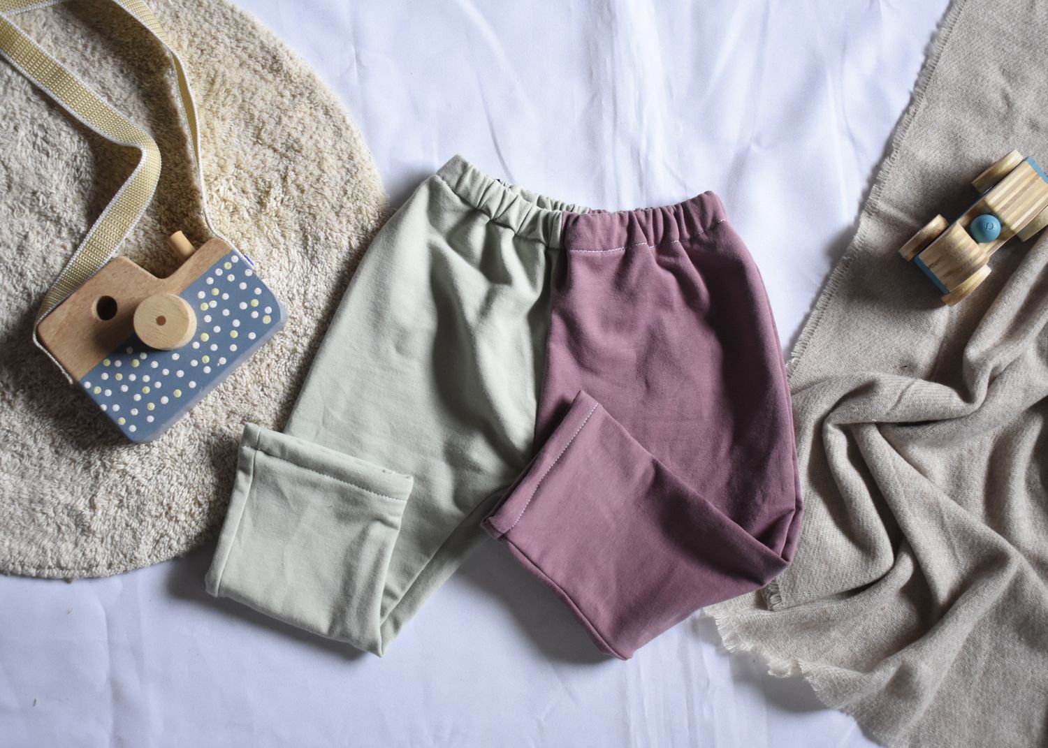 Pantalones Rosas y Verdes