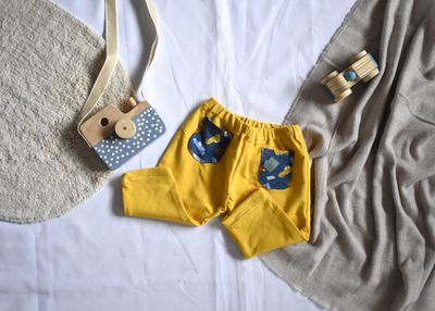 Pantalones Largos Amarillos