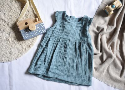 Vestido Azul de Manga Corta