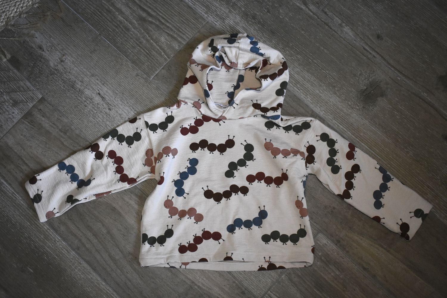 Sudadera Lombriz