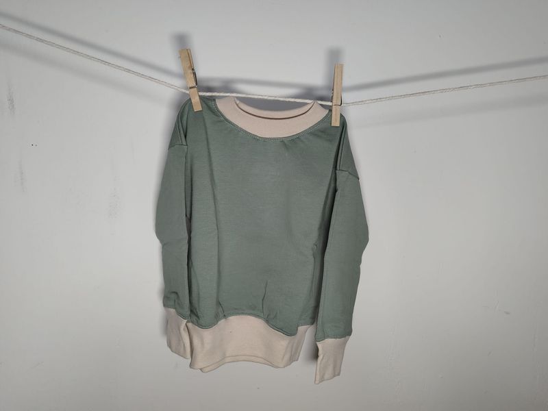 Sudadera Verde con Puños