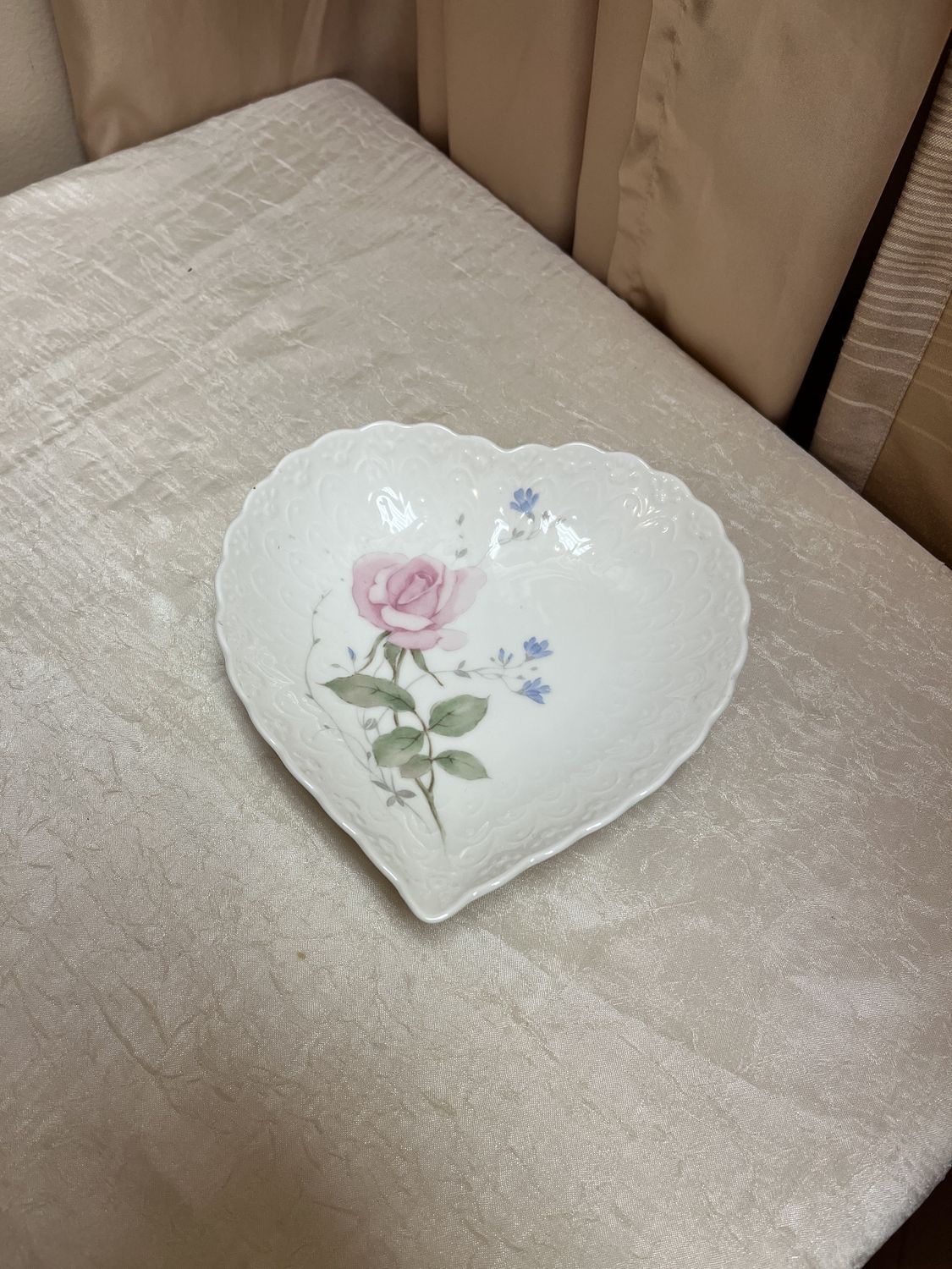 heart trinket dish