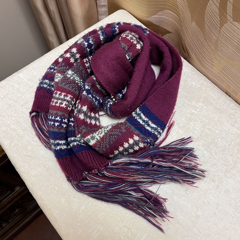patterned maroon scarf