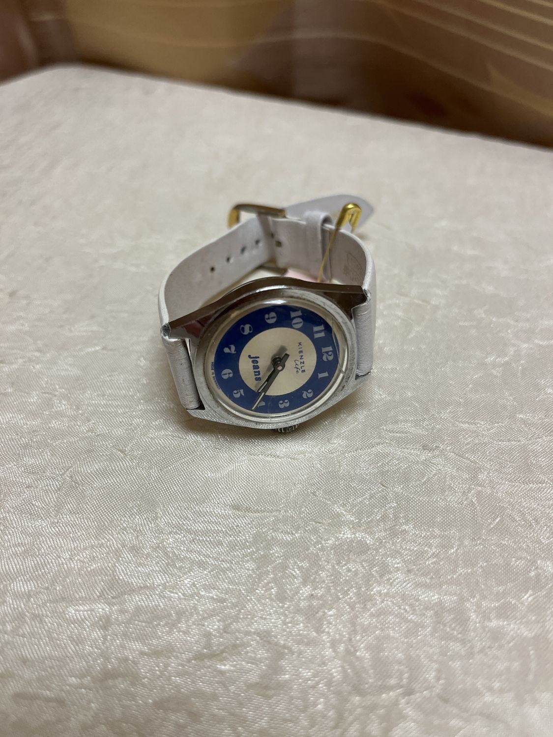white jeans watch