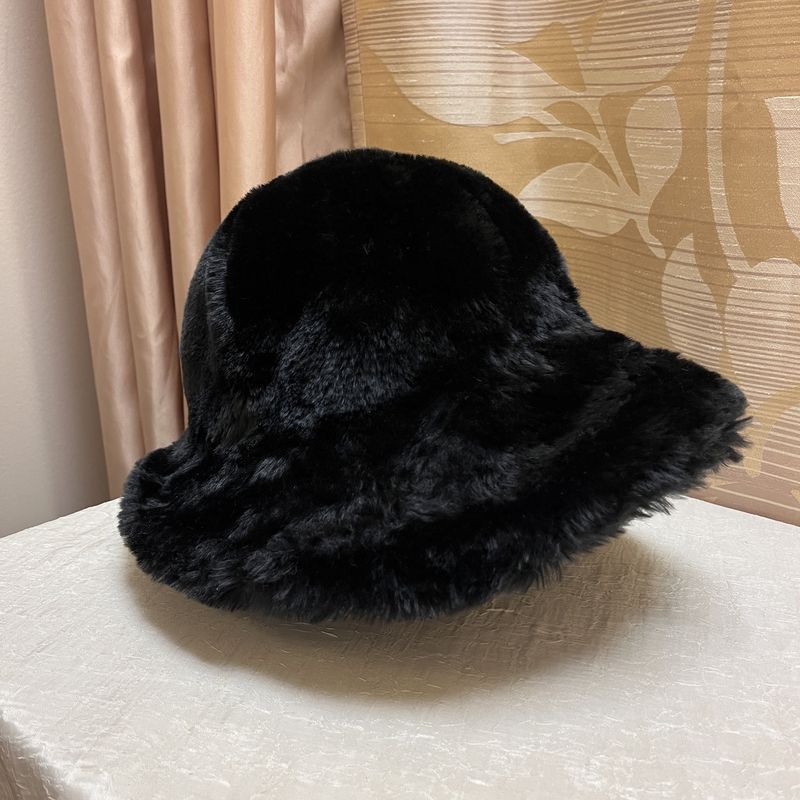 black fuzzy bonnet hat