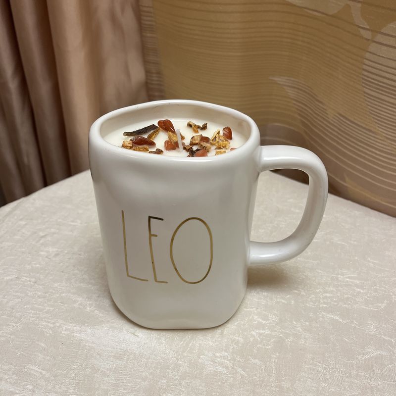 leo candle mug
