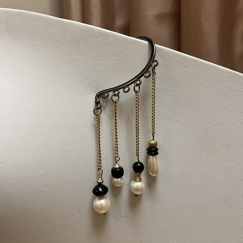 Black Beaded Ear Cuff