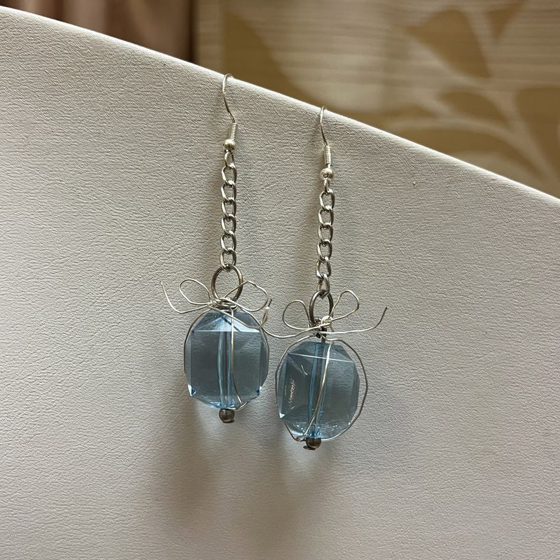 blue crystal present earrings