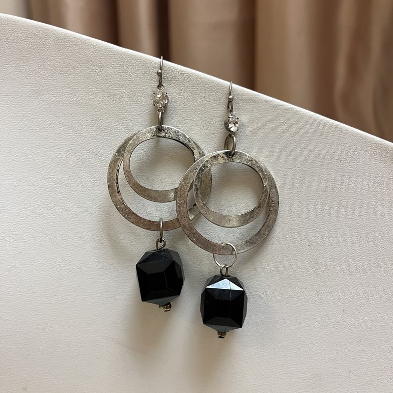 retro black circle earrings