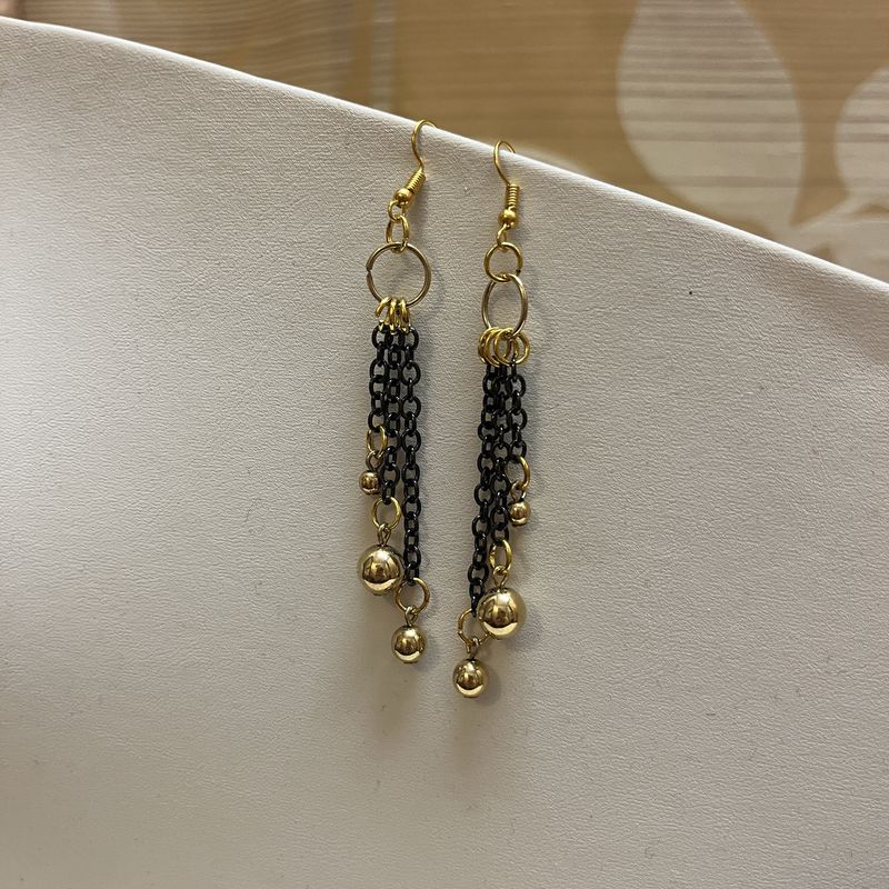 golden pearl black dangle