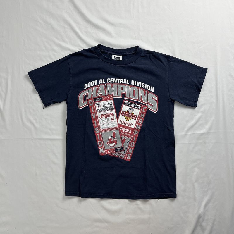 Lee Championship Tee