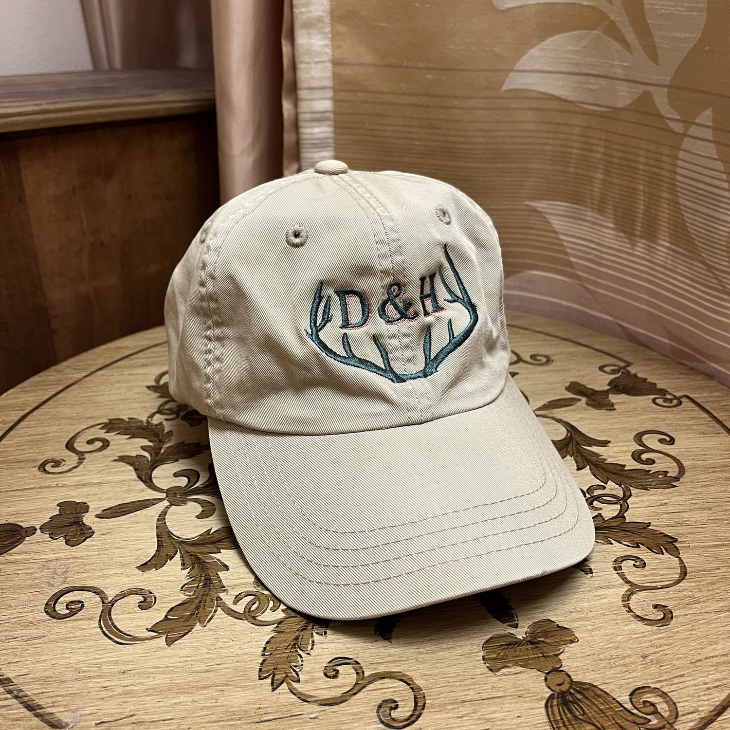 D&amp;H tan antler hat