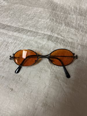 orange round sunglasses