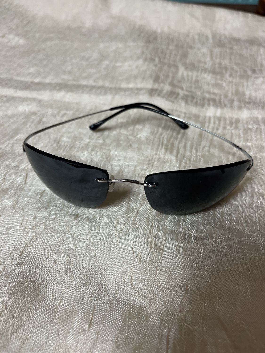 simple black sunglasses