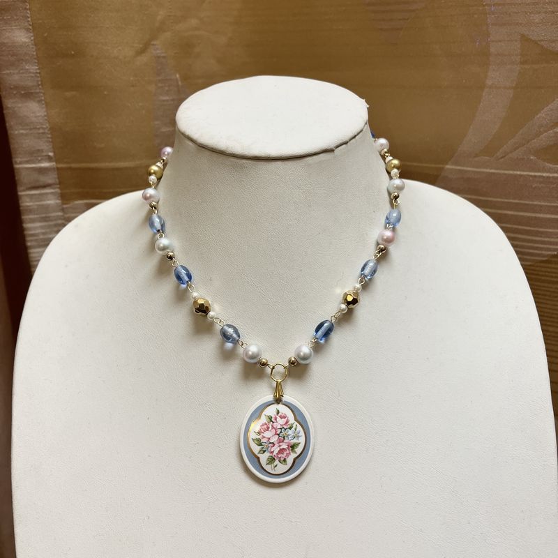 rose bouquet etherial necklace