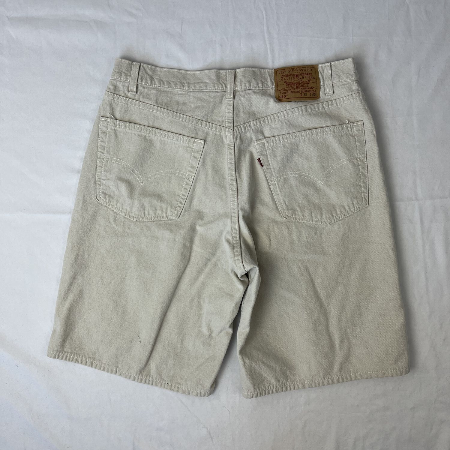 tan levis 550 jorts