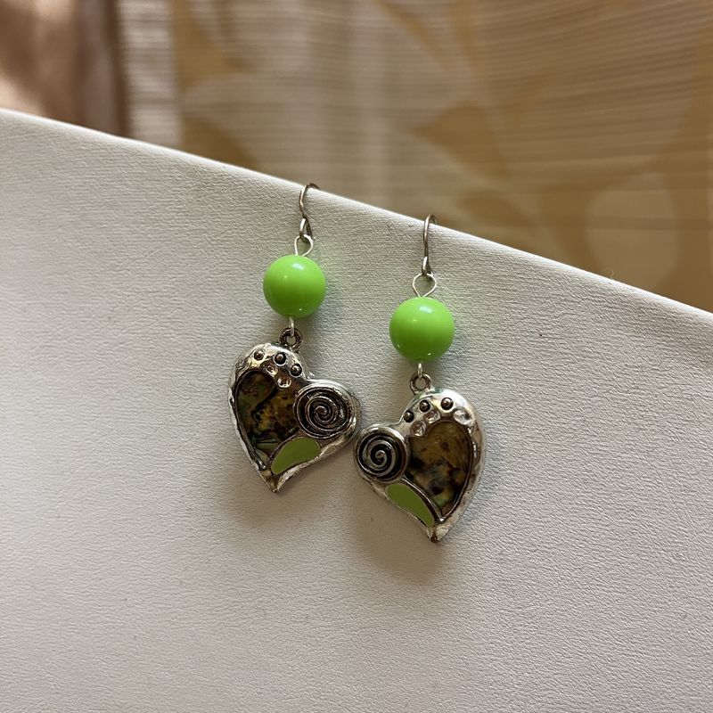 y2k green heart earrings