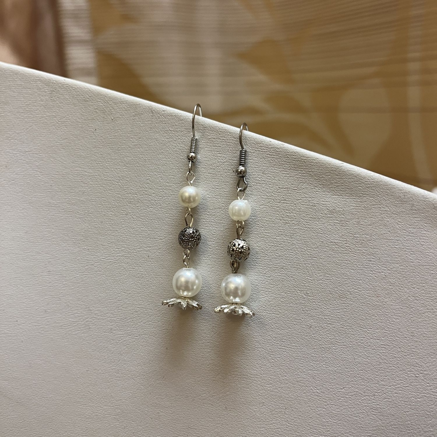 silver flower pearl earrings