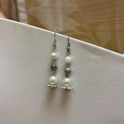 silver flower pearl earrings