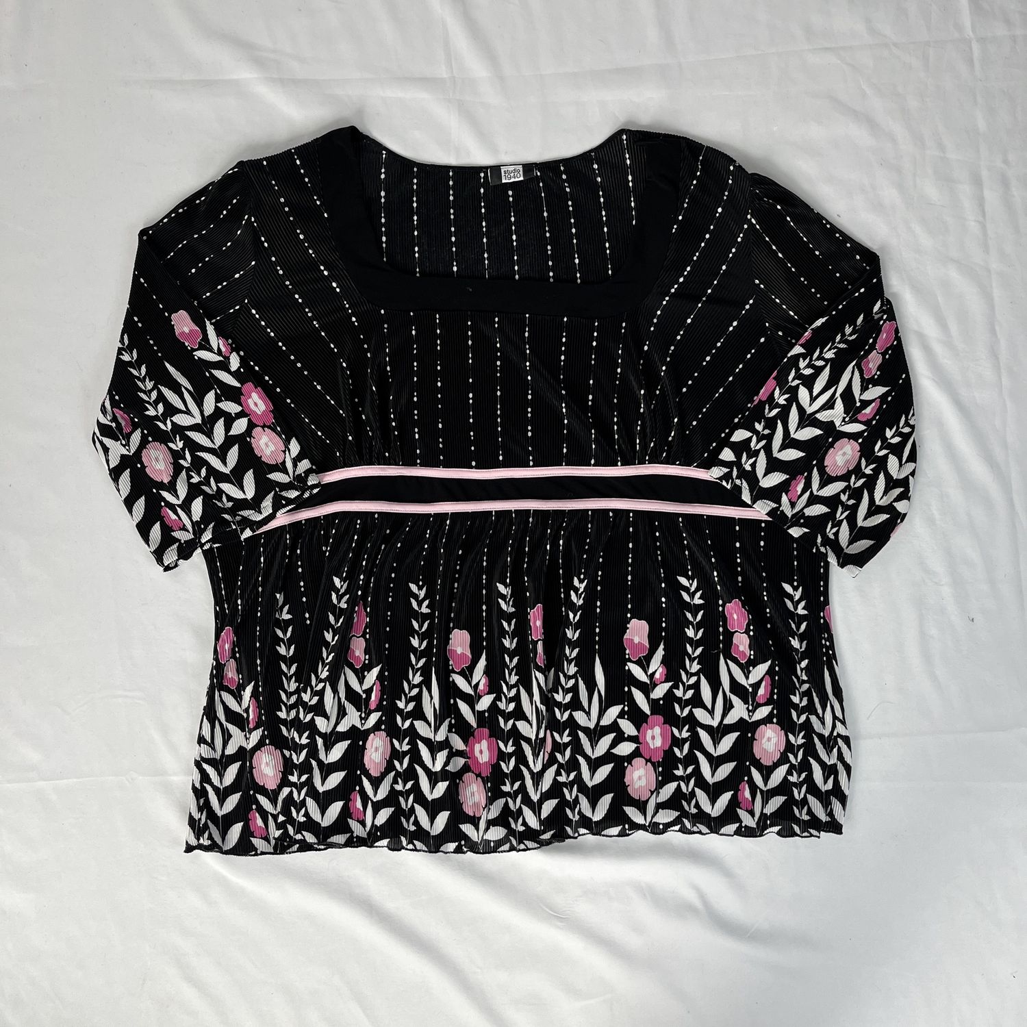 studio dot top