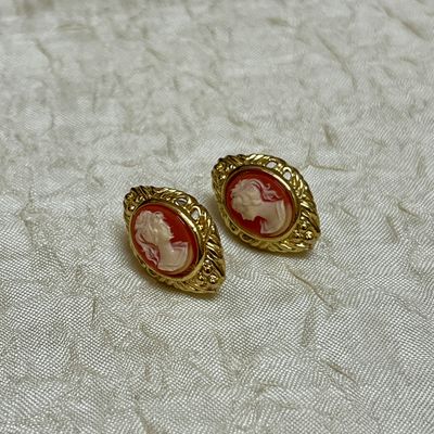 gold cameo portrait studs