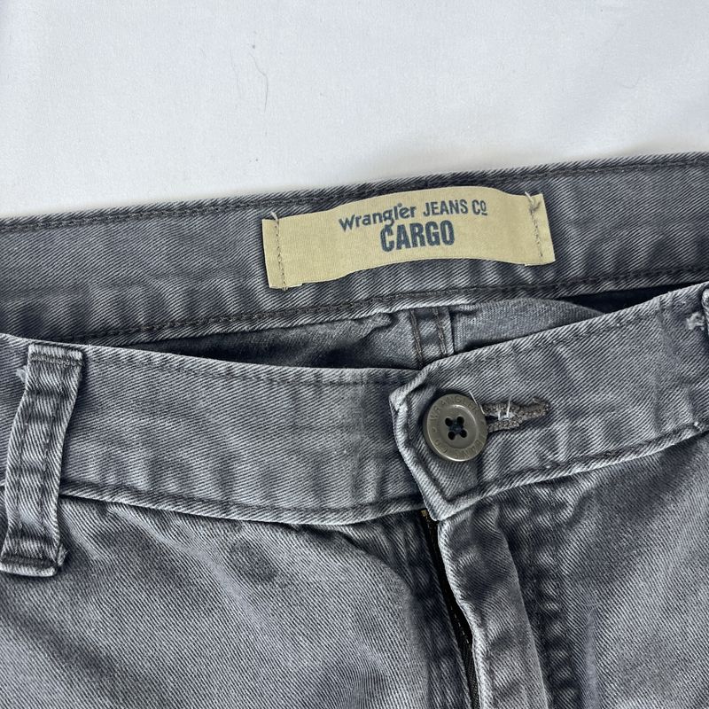 Gray Cargos