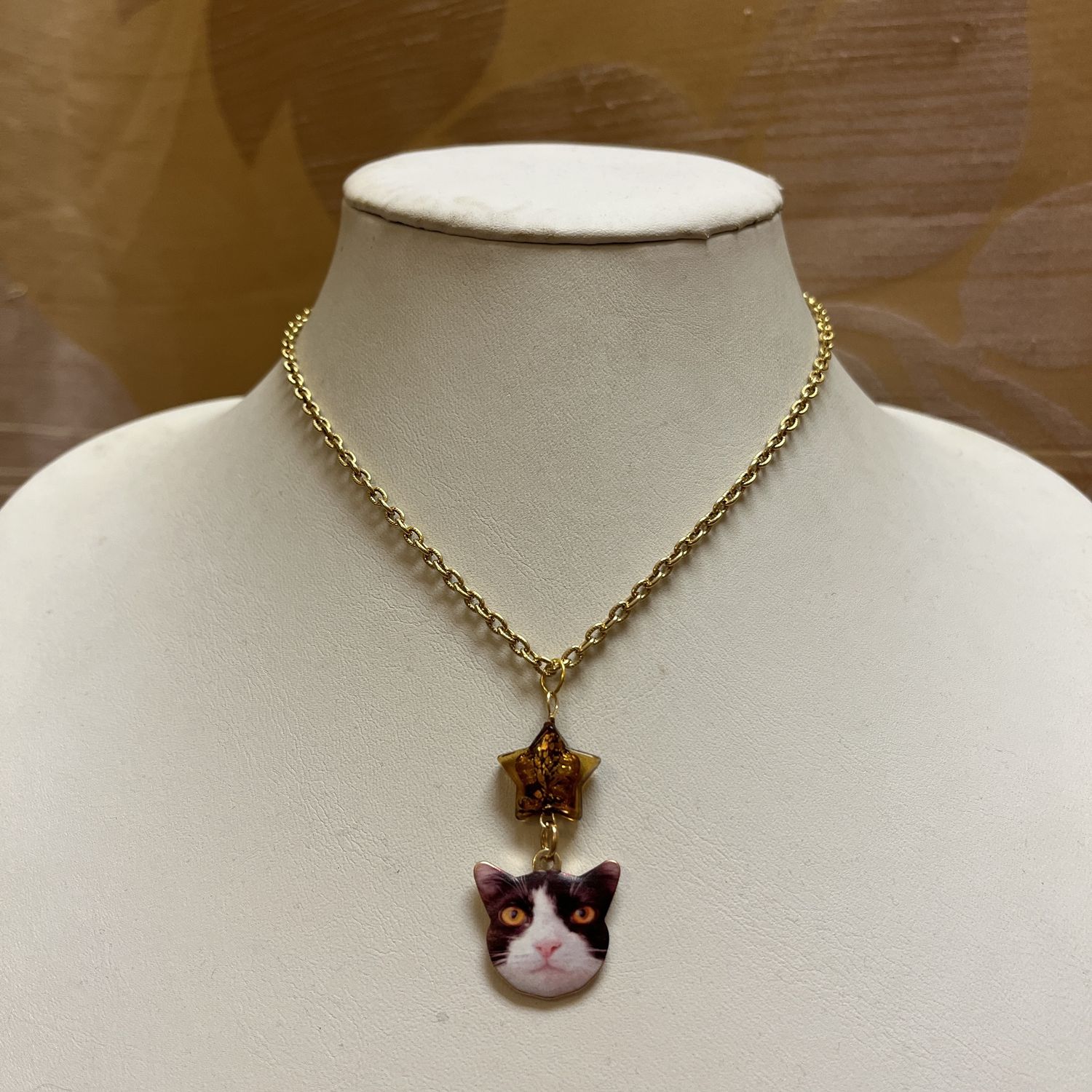 Cat Pendant Necklace