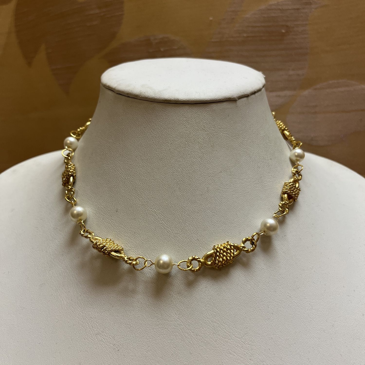 Pearls and Chains Necklace