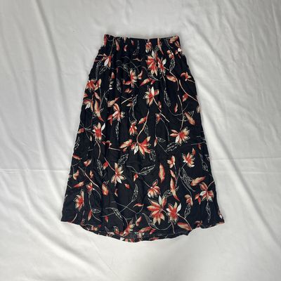 Red Flower Black Skirt