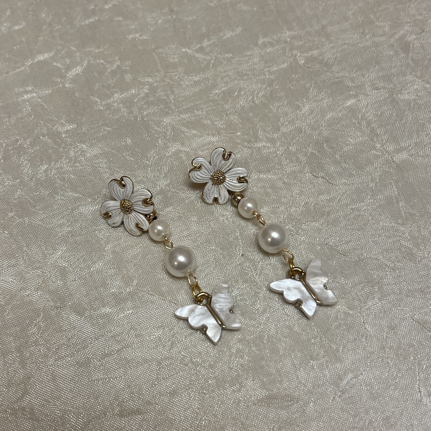 Pearl Flower Earrings