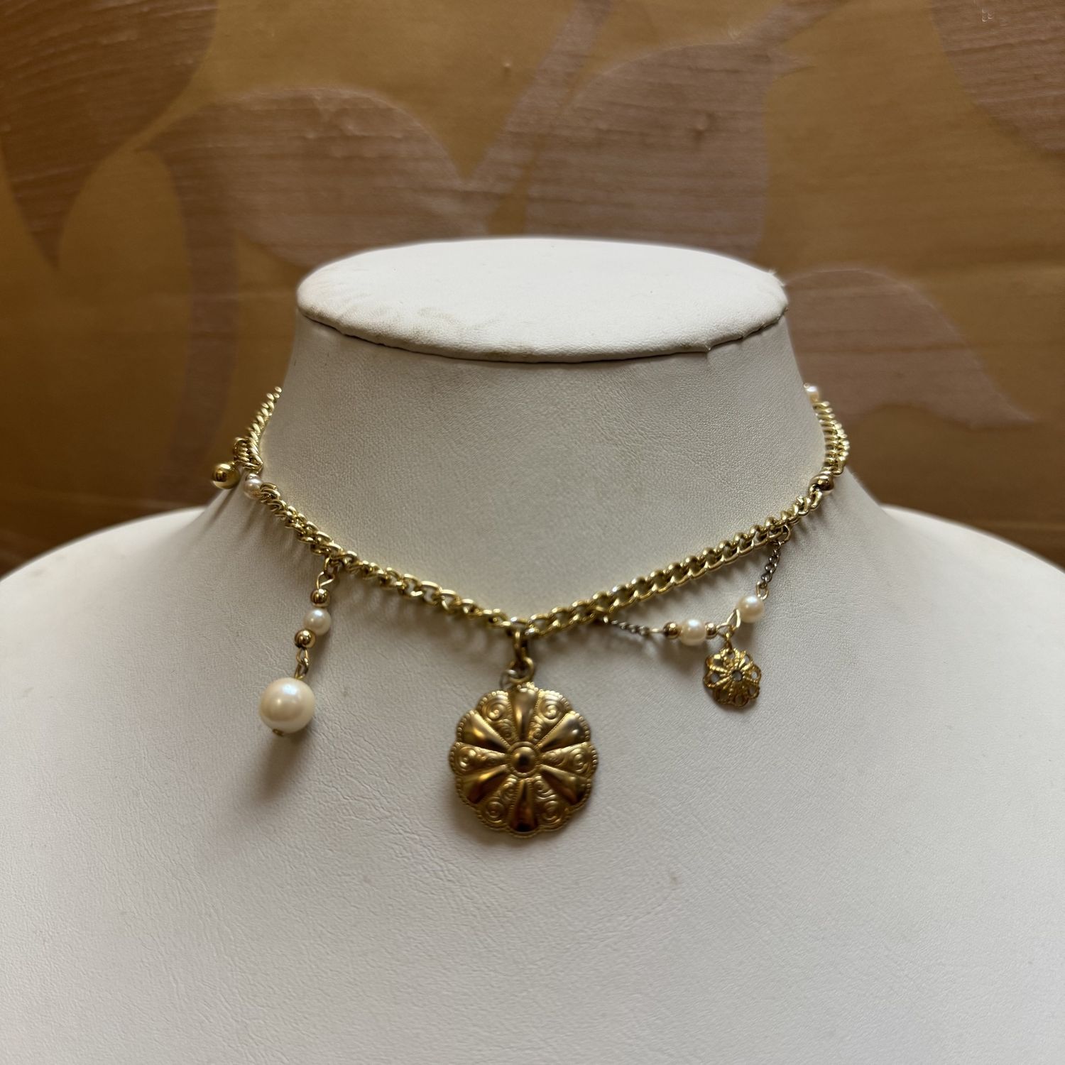 Gold Fan Shell Necklace