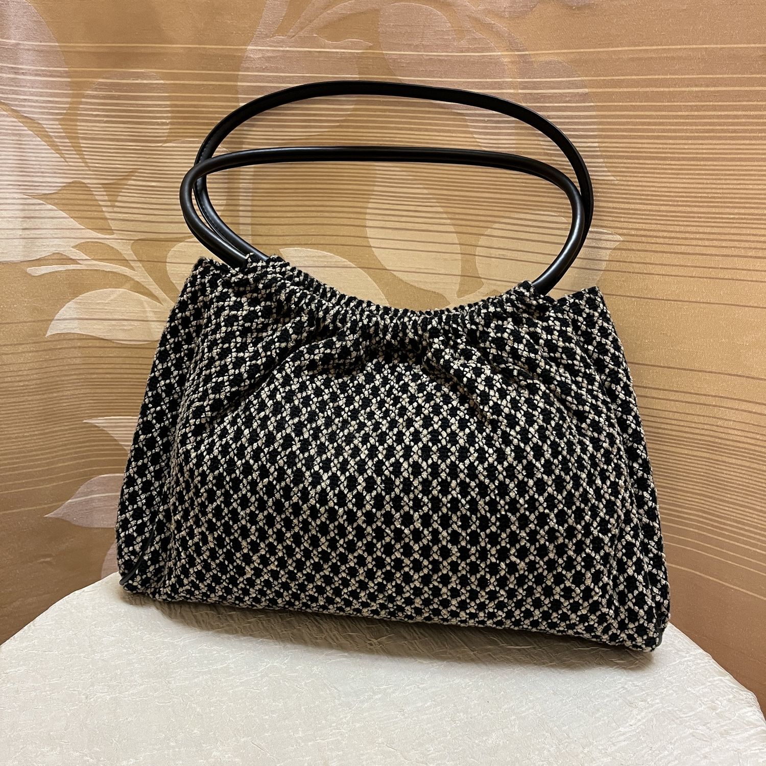 Ring Carpet Bag