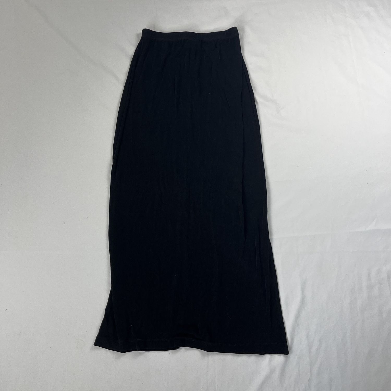 black fitted maxi skirt