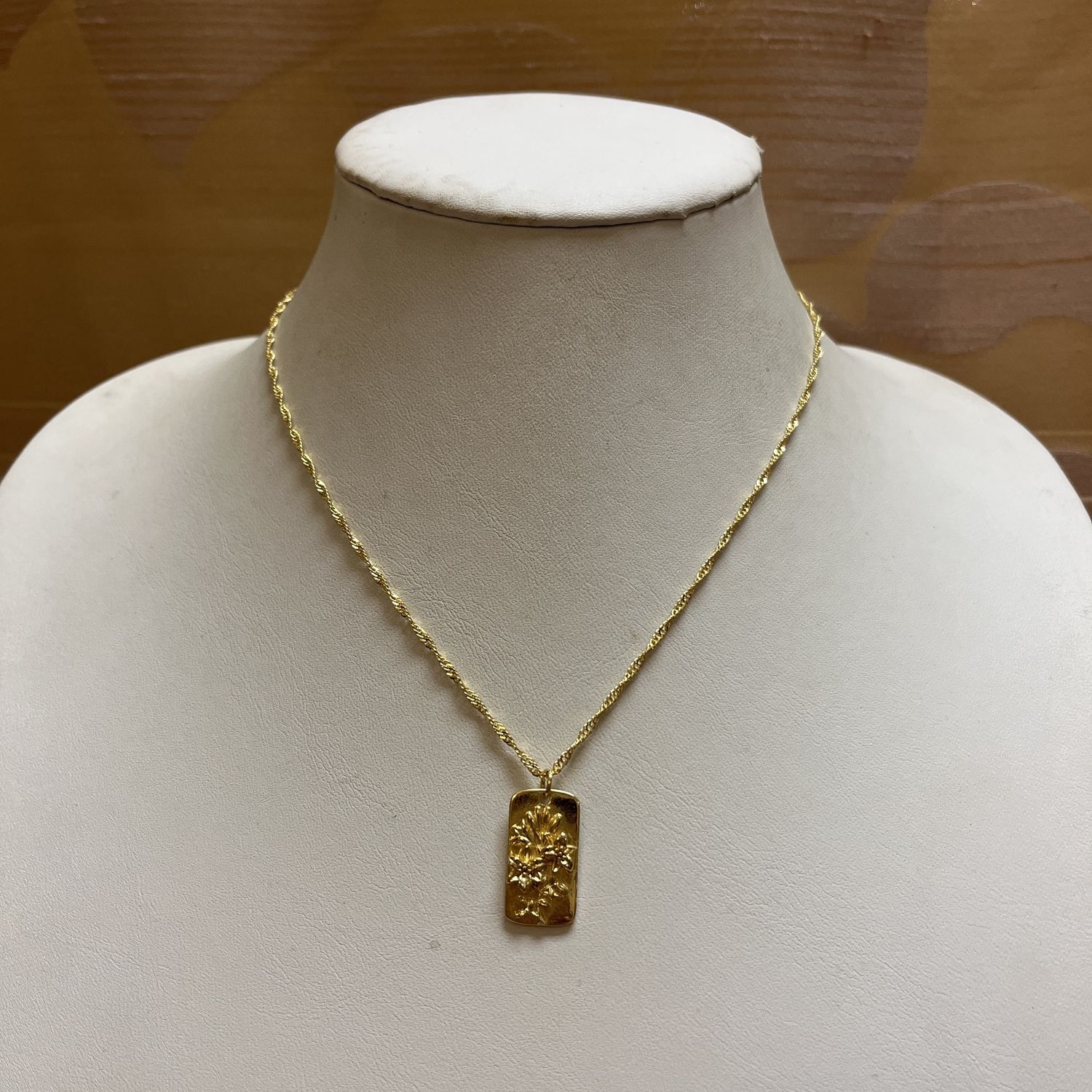 Bouquet Pendent Necklace